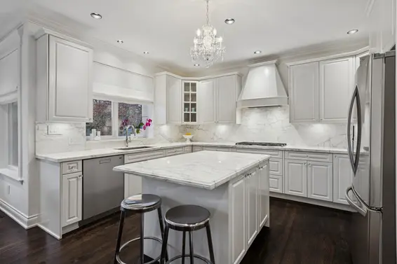 4081 Woodbury Avenue, North Vancouver For Sale - image 10