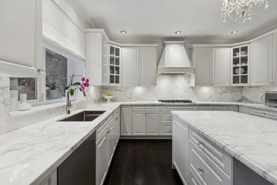 4081 Woodbury Avenue, North Vancouver For Sale - image 9