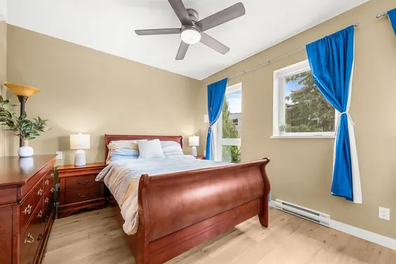 TH5 2137 Chesterfield Avenue, North Vancouver For Sale - image 11