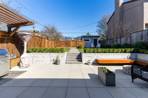 222 East 10Th Street, North Vancouver For Sale - image 36