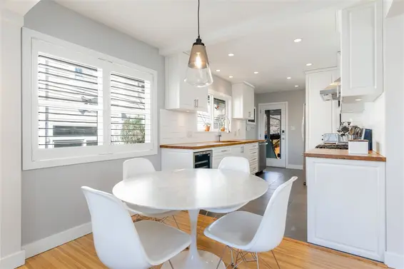 222 East 10Th Street, North Vancouver For Sale - image 8
