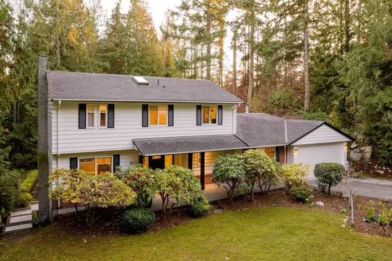 4613 Woodburn Road, West Vancouver