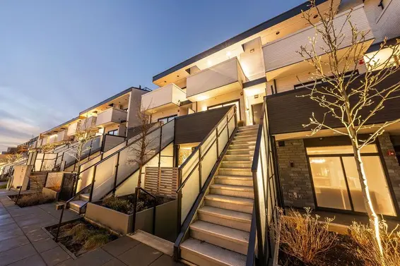 223 650 East 2nd Street, North Vancouver For Sale - image 2