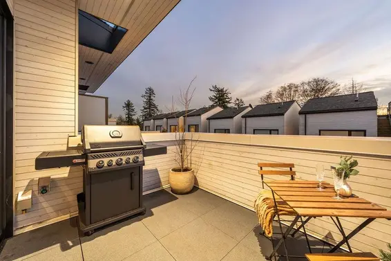 223 650 East 2nd Street, North Vancouver For Sale - image 8