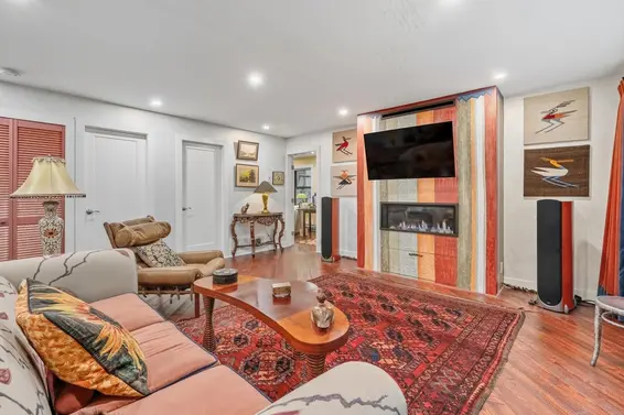 2336 Treetop Lane, North Vancouver For Sale - image 7