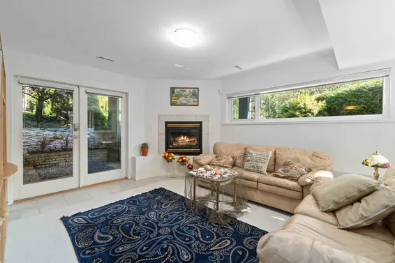 3866 Michener Way, North Vancouver For Sale - image 33