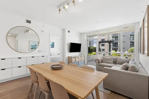 208 177 West 3rd Street, North Vancouver