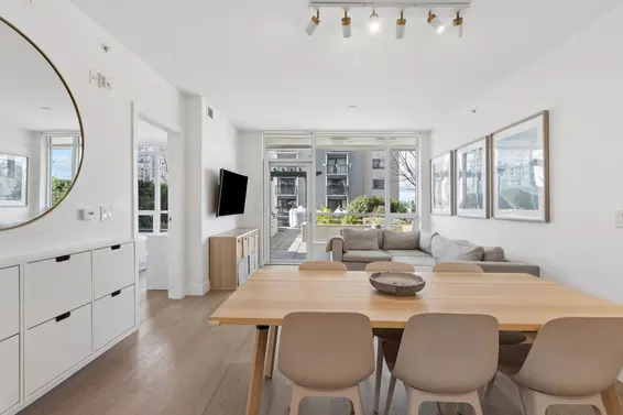 208 177 West 3rd Street, North Vancouver For Sale - image 2