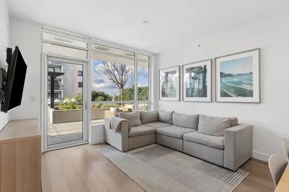 208 177 West 3rd Street, North Vancouver For Sale - image 4