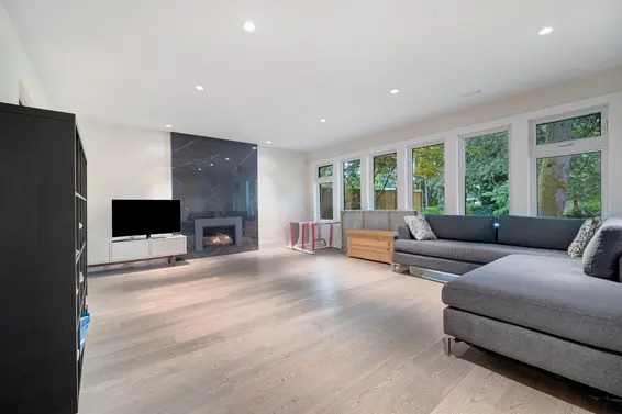 2488 Belloc Street, North Vancouver For Sale - image 21