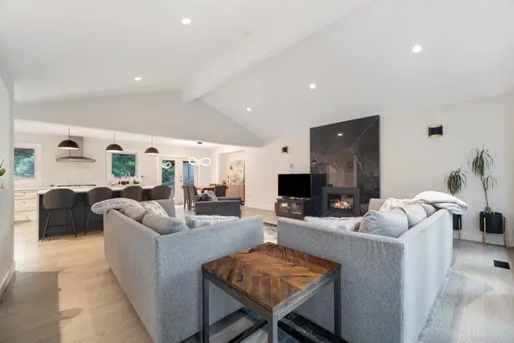 2488 Belloc Street, North Vancouver For Sale - image 5