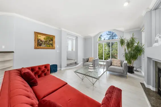 192 Montroyal Boulevard, North Vancouver For Sale - image 10