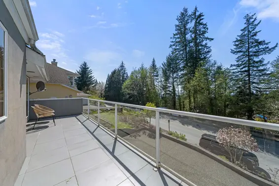 192 Montroyal Boulevard, North Vancouver For Sale - image 13