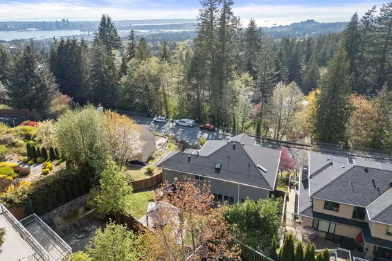 192 Montroyal Boulevard, North Vancouver For Sale - image 37