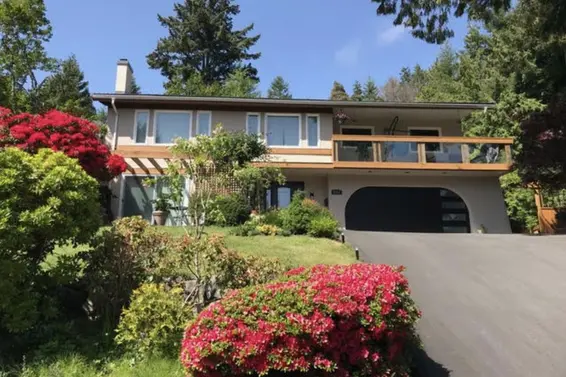 4572 Woodgreen Drive, West Vancouver