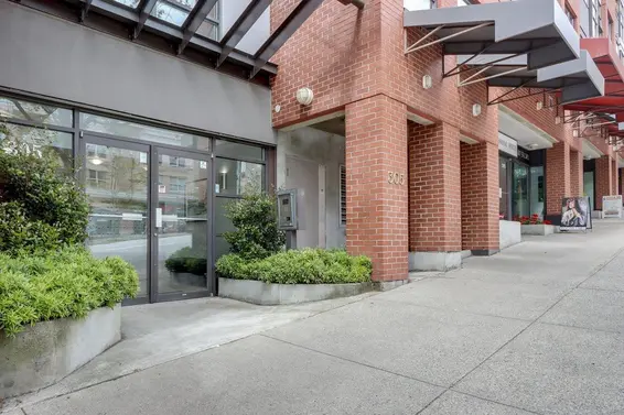 306 305 Lonsdale Avenue, North Vancouver For Sale - image 2