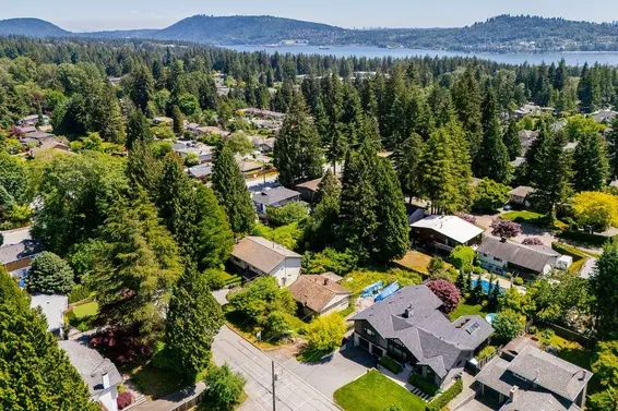 2465 Keats Road, North Vancouver For Sale - image 17