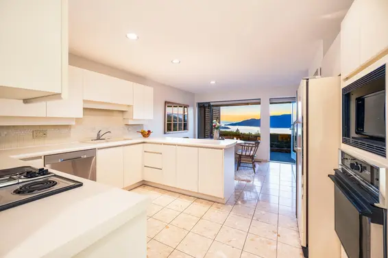 5360 Meadfeild Road, West Vancouver For Sale - image 18