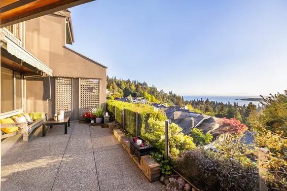 5360 Meadfeild Road, West Vancouver For Sale - image 19