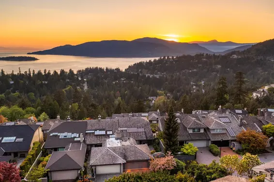 5360 Meadfeild Road, West Vancouver For Sale - image 3