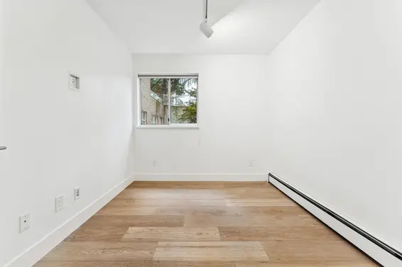 1 2110 Marine Drive, West Vancouver For Sale - image 14