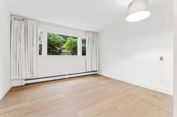 1 2110 Marine Drive, West Vancouver For Sale - image 16