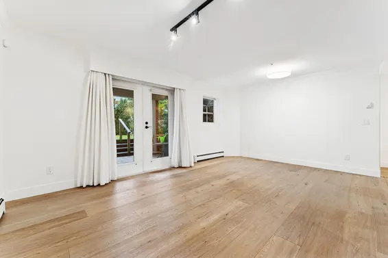 1 2110 Marine Drive, West Vancouver For Sale - image 5