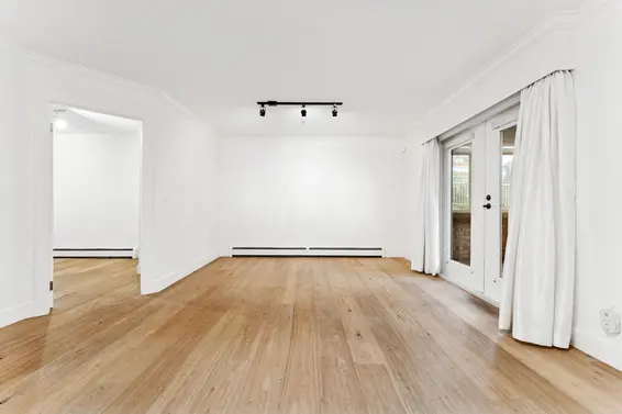 1 2110 Marine Drive, West Vancouver For Sale - image 8