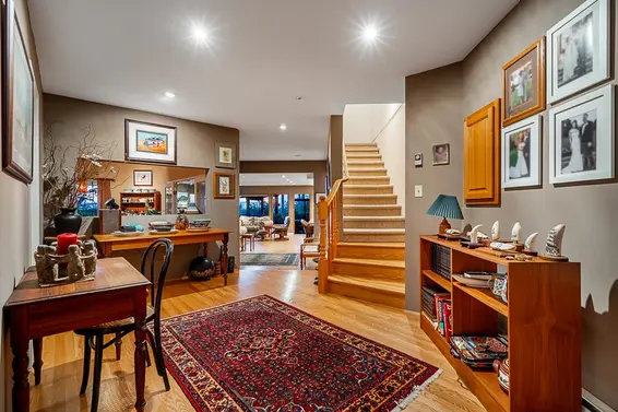 2215 Chairlift Road, West Vancouver For Sale - image 8