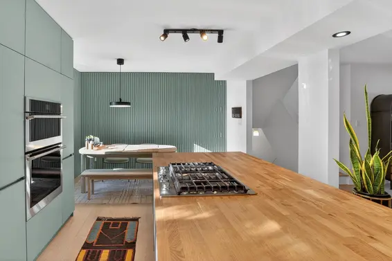 2221 Bowser Avenue, North Vancouver For Sale - image 17