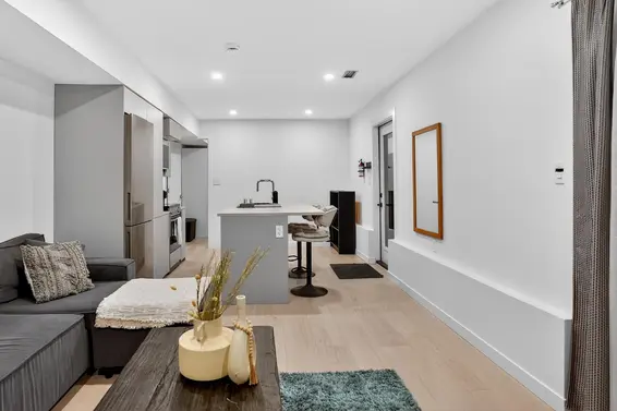 2221 Bowser Avenue, North Vancouver For Sale - image 31