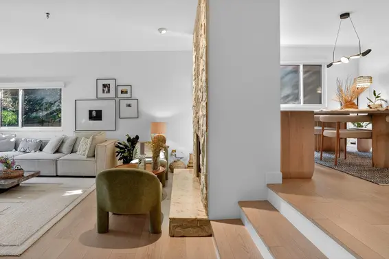 2221 Bowser Avenue, North Vancouver For Sale - image 4