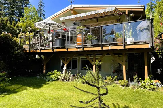 414 Montroyal Boulevard, North Vancouver For Sale - image 2