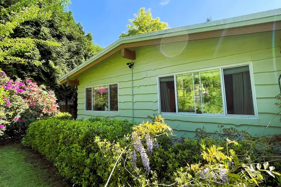 414 Montroyal Boulevard, North Vancouver For Sale - image 25
