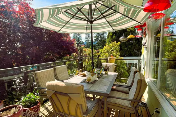 414 Montroyal Boulevard, North Vancouver For Sale - image 32