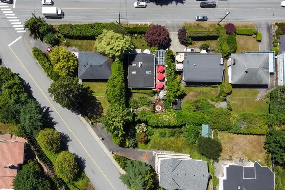 414 Montroyal Boulevard, North Vancouver For Sale - image 39