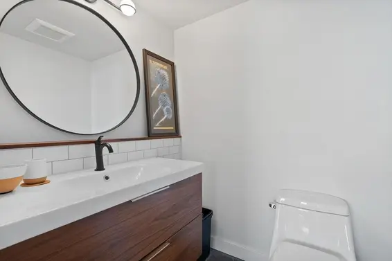 701 140 East Keith Road, North Vancouver For Sale - image 32