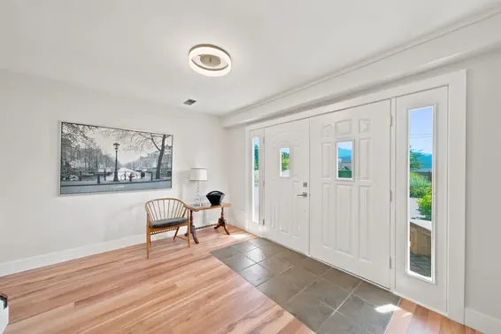 575 North Dollarton Highway, North Vancouver For Sale - image 19