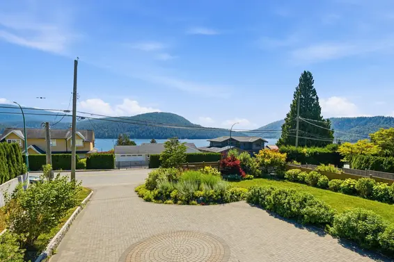 575 North Dollarton Highway, North Vancouver For Sale - image 5