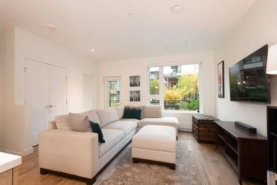 122 525 East 2nd Street, North Vancouver