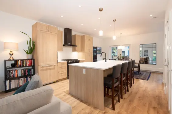 122 525 East 2nd Street, North Vancouver For Sale - image 3