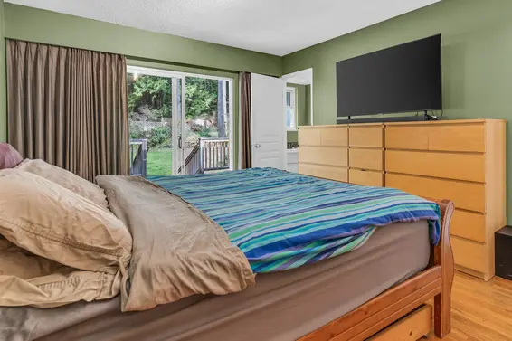 2422 Hyannis Drive, North Vancouver For Sale - image 14