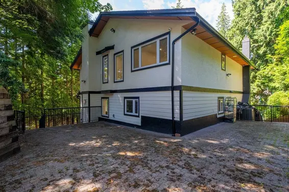 4283 Capilano Road, North Vancouver For Sale - image 38