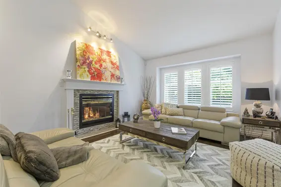 1659 Deep Cove Road, North Vancouver For Sale - image 3