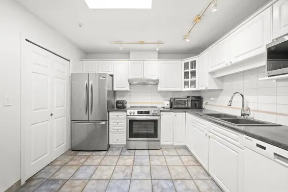 304 1550 Fell Avenue, North Vancouver For Sale - image 11