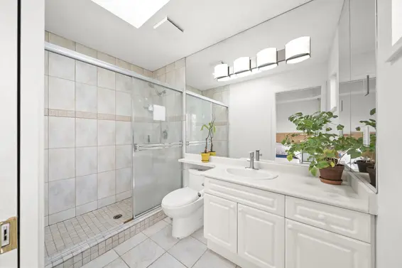 304 1550 Fell Avenue, North Vancouver For Sale - image 20