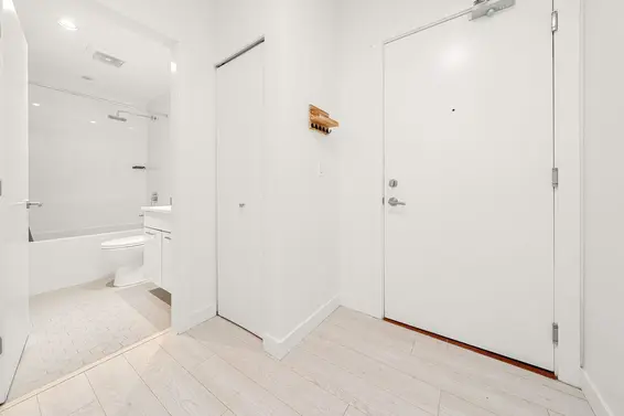 208 711 West 14th Street, North Vancouver For Sale - image 27