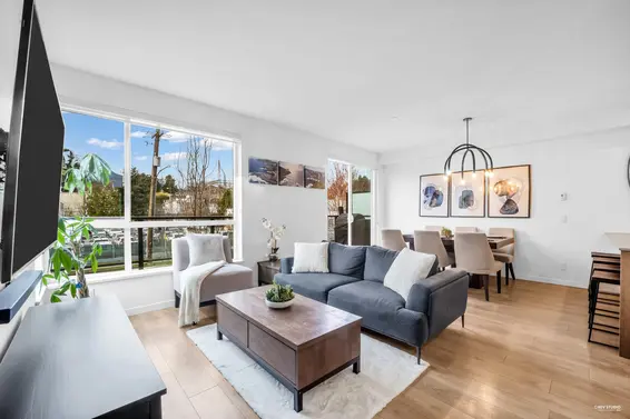 1 533 East 3rd Street, North Vancouver