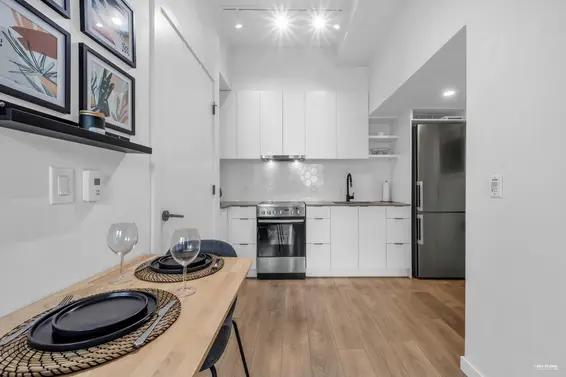 1 533 East 3rd Street, North Vancouver For Sale - image 18