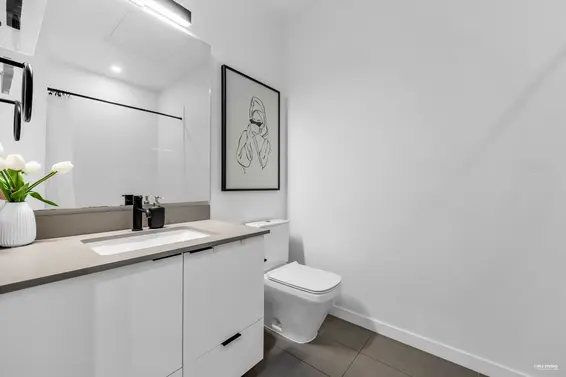 1 533 East 3rd Street, North Vancouver For Sale - image 21